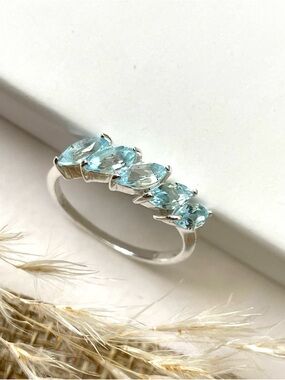 Natural Blue Topaz Marquise Ring in 925 Sterling Silver with 18K White Gold !